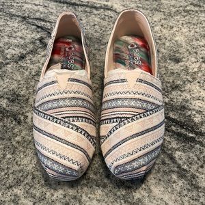 Brand New Bobs by Skechers